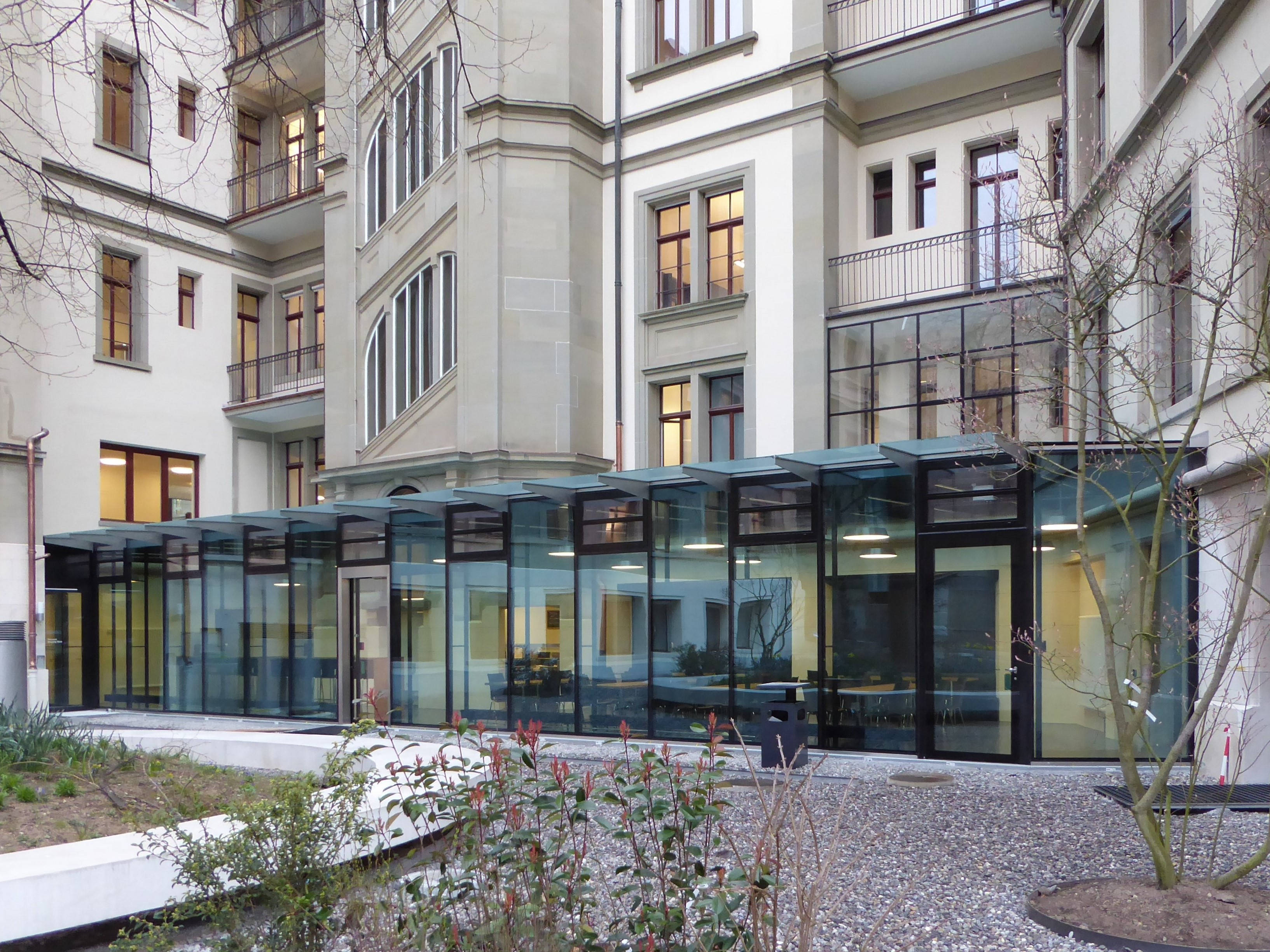 A-1556_Schwanengasse_14_Bundesgasse_33_3011_Bern_Wintergarten_03.JPG