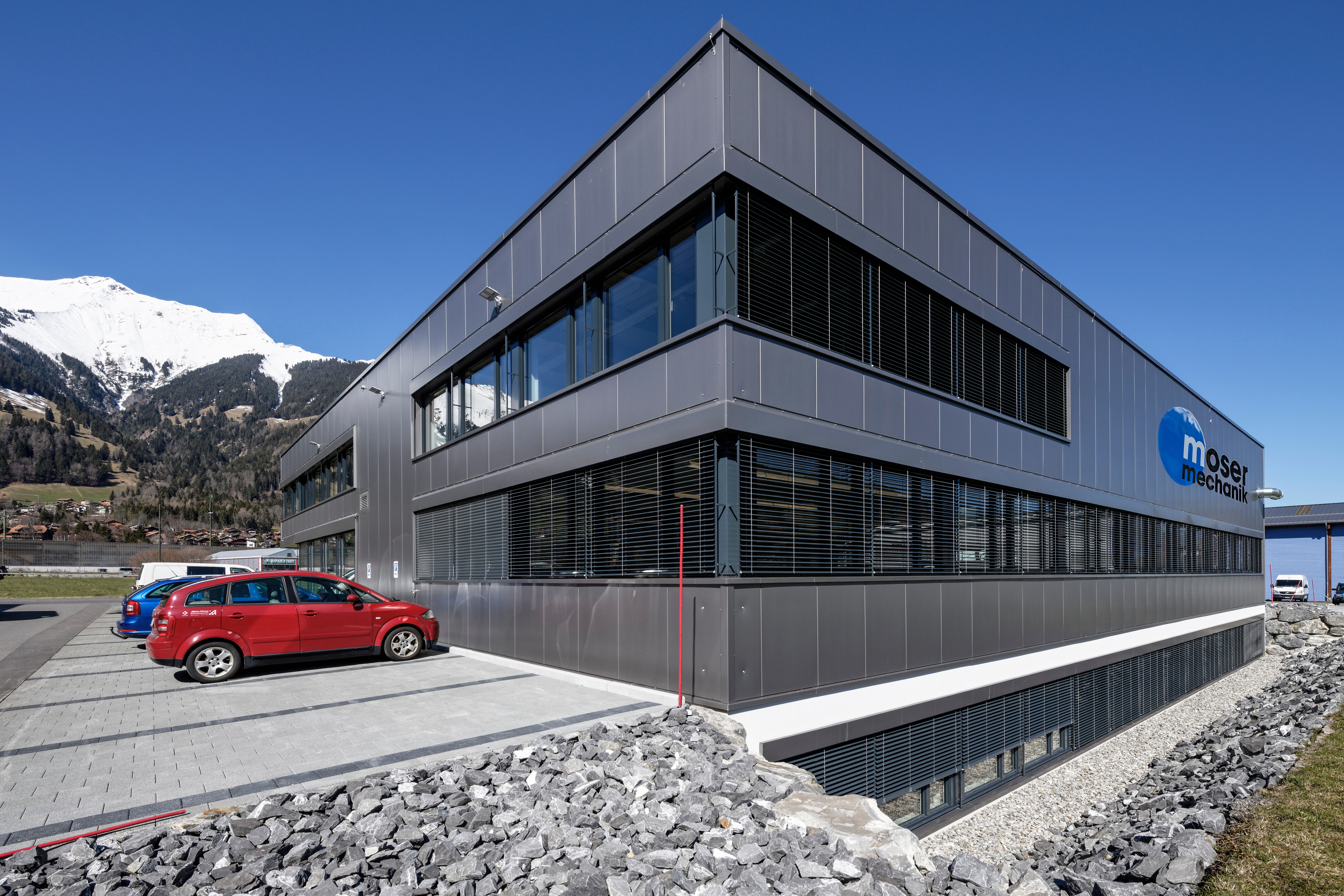 A-1773_MoserMechanik_Frutigen_Stahlbau_und_Fassade_02.jpg
